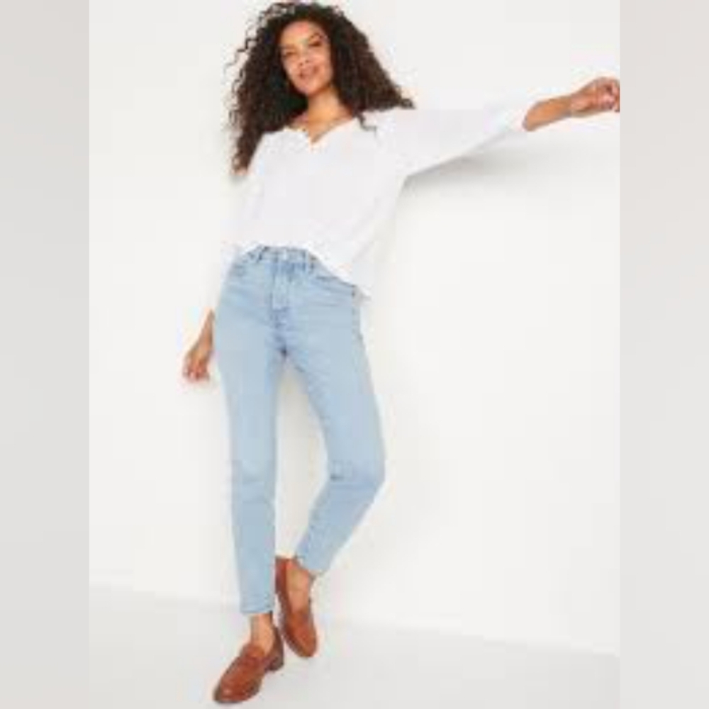 Old navy women's size 12 highrise light blue jeans